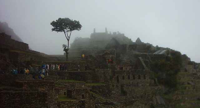 cloudy-machu-picchu