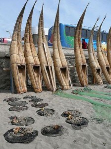 caballitos-de-totora-peru-fishing-boats