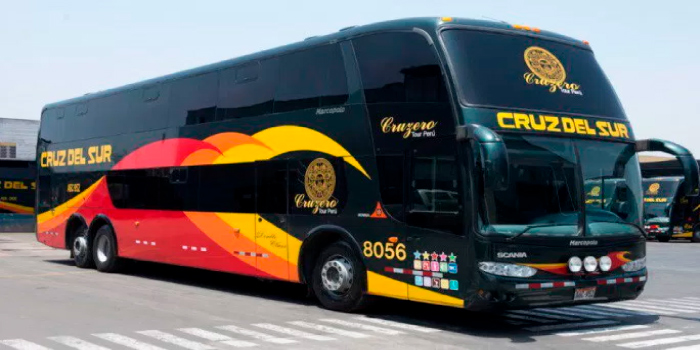 Cruz del Sur bus