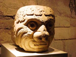 Chavin-de-huantar-giant-stone-head-1